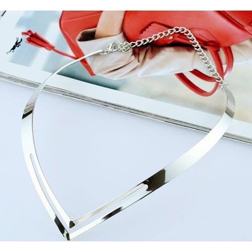 LZHLQ Rock V Metal Partial Hollow Collar Choker Necklace Women Personality Statement Clavicle Collares Trendy Collier Femme
