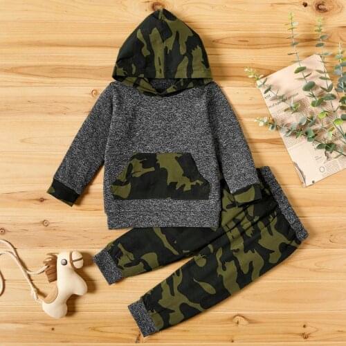 PatPat 2-piece Baby / Toddler Boy Camouflage Hoodie and Colorblock Pants Set for Kids Boy Clothing Sets