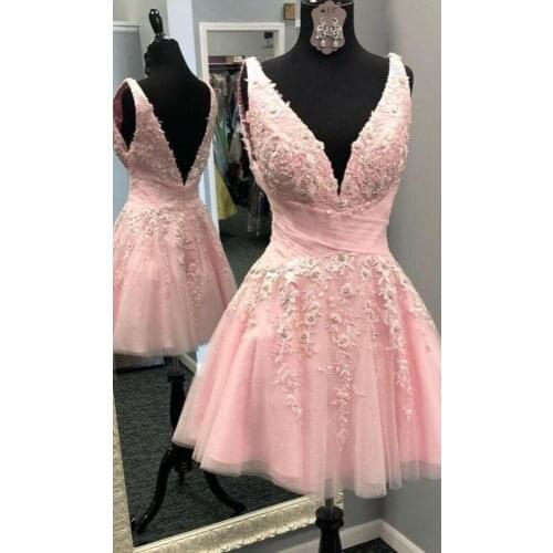 Short V Neck V Back Homecoming Dresses 2021 Sleeveless Mini Tulle Lace Prom Party Gown Fantasy Summer with Appliques