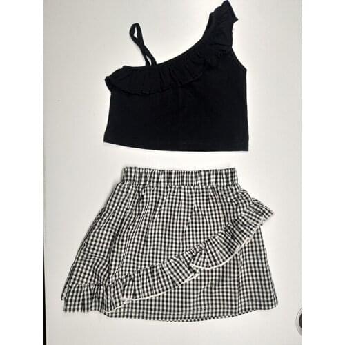 Little Girl’s Outfits Two Piece Suit Fashion Solid Color Oblique Collar Vest and Plaid A-line Short Skirt