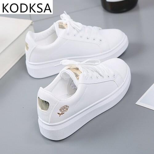 2021 Women Casual Shoes New Spring Women Shoes Fashion Embroidered White Sneakers Breathable Flower Lace-Up Women Sneakers