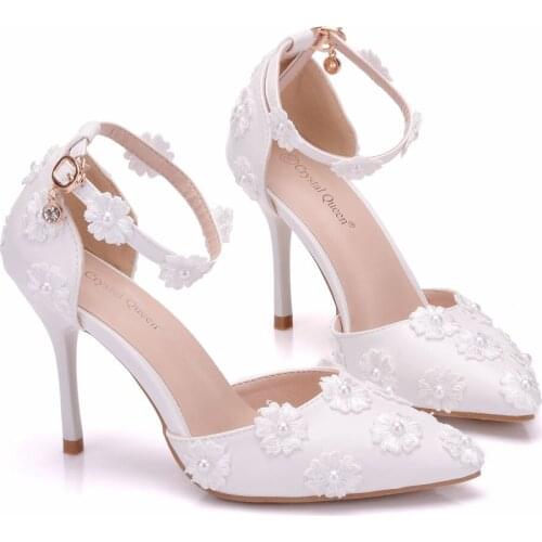 Crystal Queen Sandals High Heels Women Sexy Style And Pointed Toe Buckle Strap White Lace Flower Wedding Shoes Summer Shoes