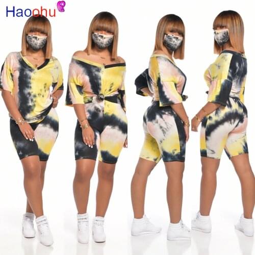 HAOOHU Women Tie Dye Print With Mask Three Piece Set V-neck Tee Tops Knee Length Jogger Sweatpants Suit Sport Tracksuit Outfit