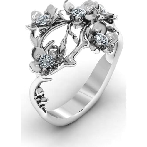 Huitan Newly Flower Rings for Women Crystal Cubic Zirconia Stylish Female Party Accessories Graceful Gift Statement Jewelry Ring