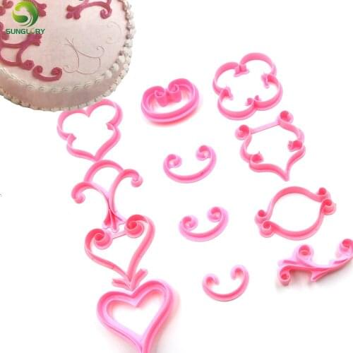 DIY Plastic 12PCS Heart Flower Cookie Cutter Fondant Mold Lace Cookie Mold Baking Tools Cake Decoration Cupcake Mold Bakeware