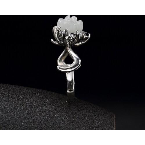 2018 Hot Sale S925 Pure Silver Inlay Restoring Ancient Ways Hetian Jade White Jade Lady Rose Silver Ring Ring Wholesale