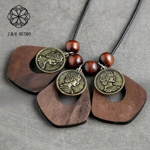 Wooden Beads Necklace Pendants Jewellery For Women Long Chains Gift Statement Vintage Celebrity Collar Suspension Accessories