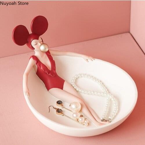 Light Luxury Girl Storage Ornaments Living Room Home Jewelry Tray Decoration Accessories Creative Character Storage Ornaments