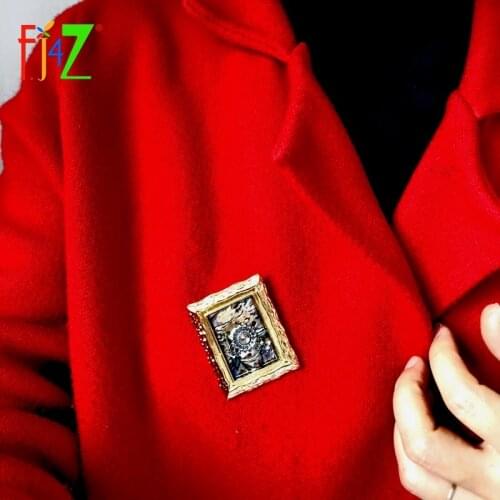 F.J4Z New Hot Famux Oil Painting Brooch for Women Vintage Fabulous Sunflower Images Costume Pins Female Jewelry Gifts Dropship