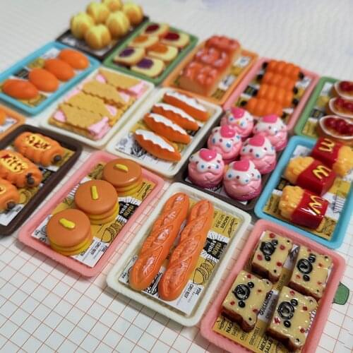 Dollhouse Miniature Food Cake Bread Tray Bakery Shop Furniture for Barbies Blyth Doll Housep Kitchen Toy
