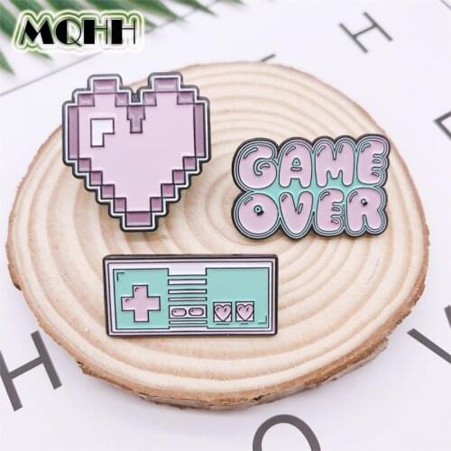 Cartoon Fun Game Over Pink Heart Shaped Handle Props Enamel Brooch Alloy Badge Denim Clothes Bag Pin Cute Sweet Jewelry Gift
