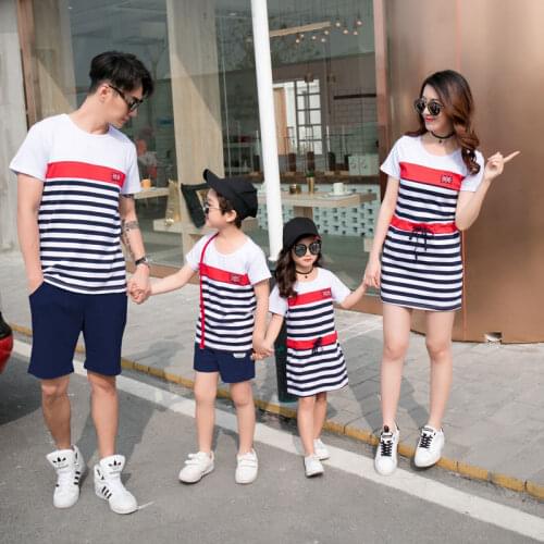 Family Matching Clothes Father Mother Daughter Son Mommy And Me Dress Couple Family Look Striped T-Shirts Women Outfit Wear Set