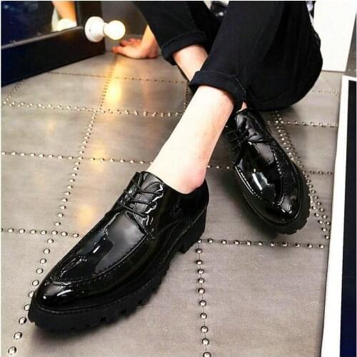 New Design Luxury Patent Leather Lace Up Male Dress Shoes Party Wedding Formal Footwear Men Brogue Shoes