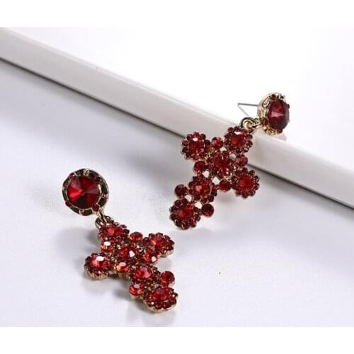 Fashion New Crystal Red Green Rhinestone Gold Color Cross Shaped Pendant Drop Earrings for Women Girls Jewelry