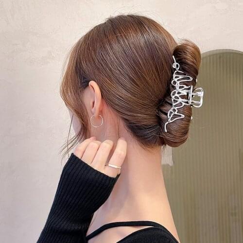 New Fashion Irregular Large Hair Claw Clip Metal Shark Clips Womans Girl Temperament Elegant Hairpin Barrette Hair Accessories