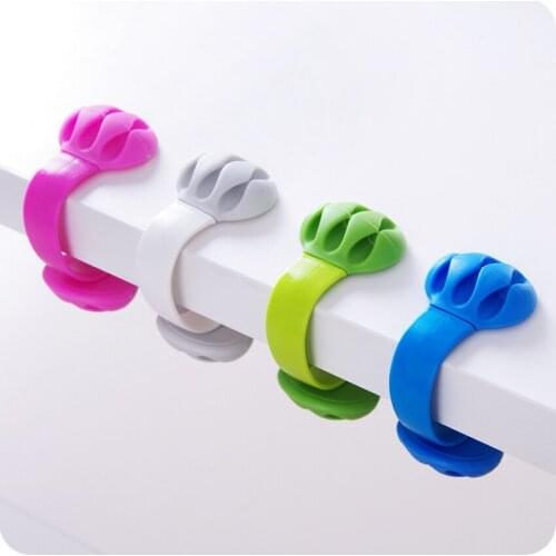 Clip on the Desk Plastic Cable Clip Desktop Wire Cord Cable Clips Management Cable Organizers Holder for Home Office