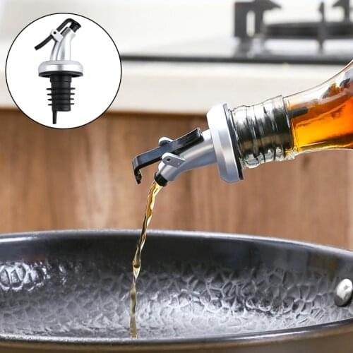 4Pcs Oil Bottle Stopper Lock Plug Seal Leak-proof Food Grade Rubber Nozzle Sprayer Liquor Dispenser Wine Pourer Kitchen Bar Tool