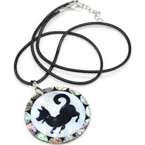 Natural Shell Pendant Female Leather Rope Necklace Round Animal Charms Jewelry Mother of Pearl Shells Necklaces Gift for Girl