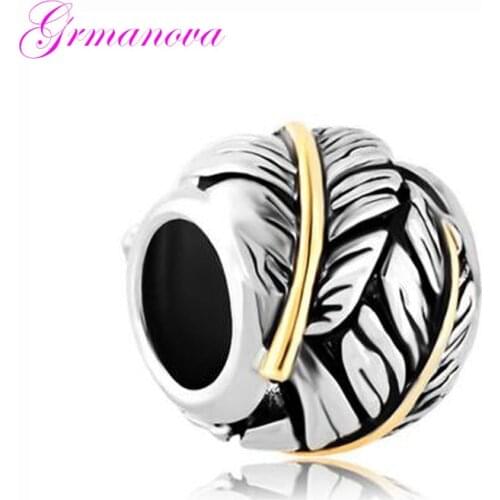 Classic Pop Golden Round Feather Charm Beads Female DIY Jewelry Accessories Amulet Fit Pandora Bracelet Necklace