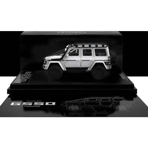 TM 1:64 Babs G550 Alloy White And Fluorescent Green Simulation Model Car Collection Furnishing Articles