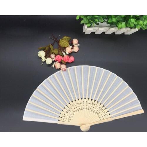 100pcs Wedding Personalized Silk Fan Folding Party Favors Cloth Hand Fan White +Customized Printing+ Organza Gift Bag / Box