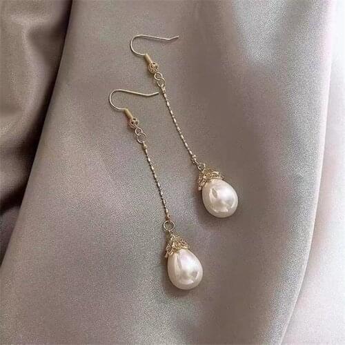 Japan and South Korea Contracted Pearl Temperament Crochet Eardrop Retro Court Wind Elegant Long Money Acts the Role of Female