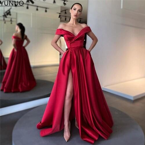 YUNUO Off the Shoulder Satin Long Prom Dresses with Pockets Wine Red Formal Evening Gowns Side Slit vestido de fiesta de boda
