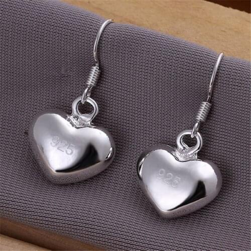 Factory price E022 wholesale Retro smooth heart silver color earrings high quality fashion classic jewelry antiallergic