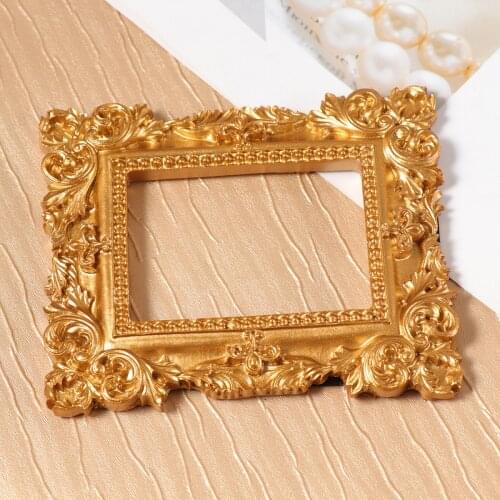 Retro Resin Picture Frame Golden Mini Photo Frame Desktop Ornament Jewelry Display Frame for Bedroom