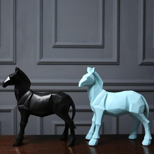 Statue Nordic Horse Geometric Animal Statues for Home Office Decoration Living Room Figurine Creative Wine Cooler Sculpture
