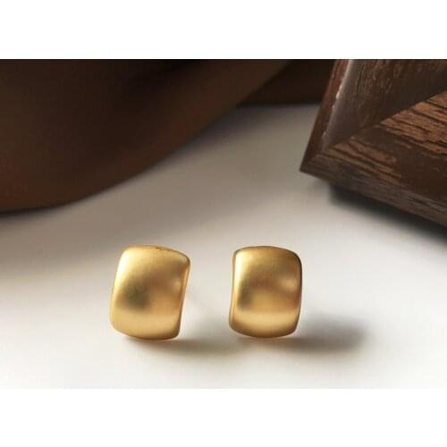 S925 needle Simple Earrings New Design Zinc alloy Golden Plating Matte Color Stud Earrings Female Jewelry Gifts For Girl
