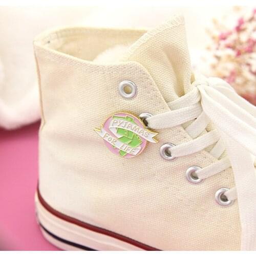 Letter Ribbon Wrapped Green Beloved Pajamas Creative Exquisite Oil Drip Enamel Brooch Pyjamas For Life Trend Personality Badge