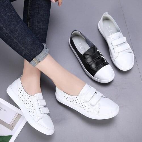 Women Casual Loafers Shoes Genuine Leather Ladies Flats Sneakers Shoe Hollow Female Moccasins Students Set Foot Flat Shoes