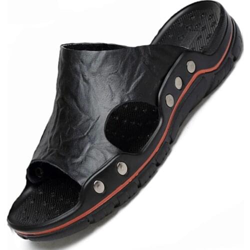 Summer Mens Slippers Genuine Leather Mens Slides Slippers Sandals Designer Luxury Leather Mens Flip Flops Outdoor Sandals Hot