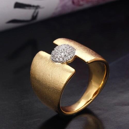 Fashion Vintage Cubic Zirconia Stackable Chic Rings for Women Jewelry Accessories Luxury Big Africa Retro Finger Ring