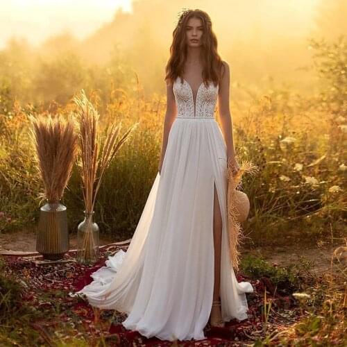 Bohemian Chiffon Wedding Dresses 2021 Sexy Deep V-Neck Side Split Lace Appliques Spaghetti Straps A-Line Bridal Gown Sweep Train