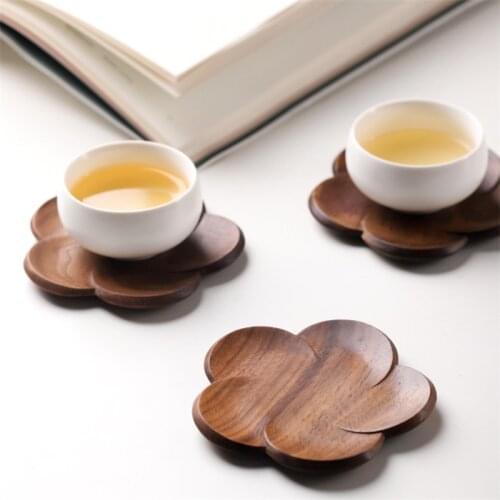 Japanese Style Walnut Wood Creative Petal Coasters Placemats Heat-Resistant Drink Mat Home Dining Table Tea Coffee Cup Pad