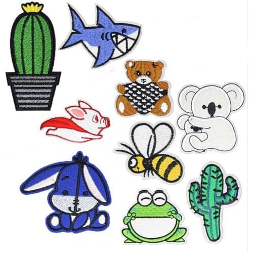 Bear Cartoon Patches Cap Shoe Bag Iron On Embroidered Appliques DIY Apparel Accessories Patch For Clothing Fabric Badges BU237
