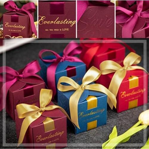 50PCS Bronzing Candy box with Ribbon European nobility Paper Gift box Wedding Favors baby shower Party Supplies Candy Boxes