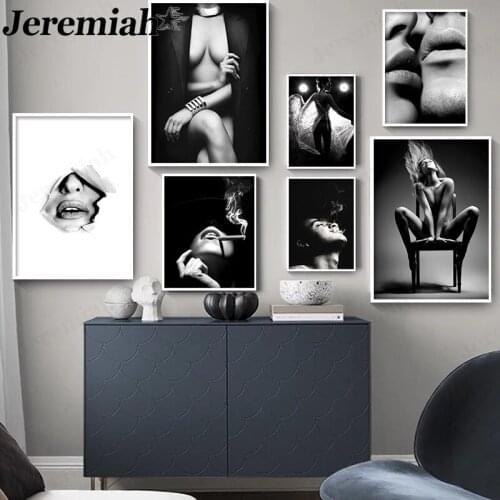 Fashion Smoking Beauty Canvas Painting Black and White Retro Sexy Woman Poster Wall Art Modern Home Room Decoration Accessories