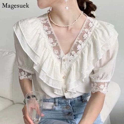 Korean Vintage Embroidery Lace Blouse Women V-neck Puff Short Sleeve Shirt Chic Ruffled Blouses Fashion Loose Slim Top 13762