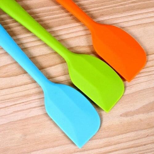 Small all-inclusive silicone spatula one-piece butter spatula cake cream spatula kitchen accessories cake baking tools
