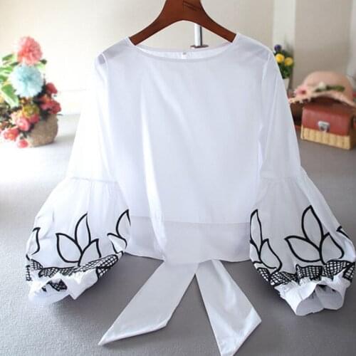 Women Spring Summer Cotton Blouses Shirts Womens Long Sleeve O-neck Lantern Sleeve Korean Tops Fashion Embroidery Shirt Female