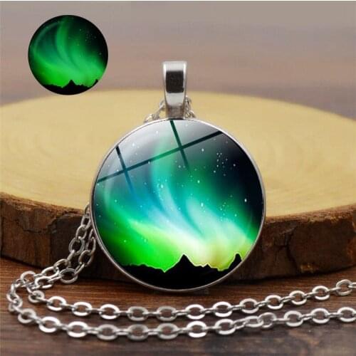 Charm Arctic Star Light Luminous Pendant Necklace Women Men Fashion Jewelry Simple Popular Glass Alloy Glaw In The Dark Necklace