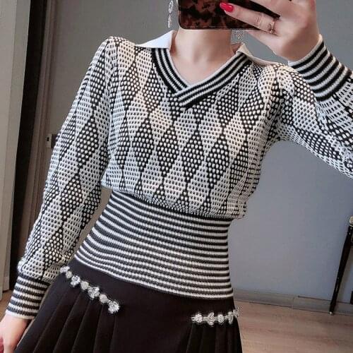 V Neck Sweater with Removable Lapel Collar Women 2021 Autumn Vintage Argyle Plaid Short Sweater Pullover High Waist Slim Sweater