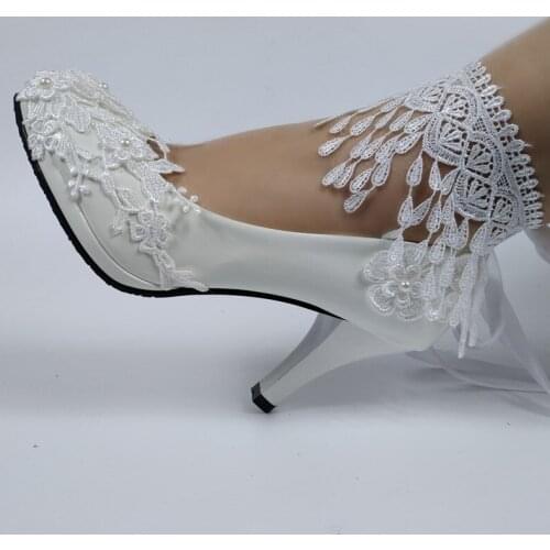 2020 New Arrival Ankle Strap White Flower women wedding shoes High heel round toe shoes for woman Bridesmaid Party Dress Shoe