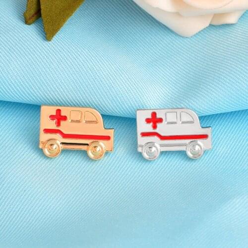 2019 Ambulance enamel Brooch Red Cross Pins Gold Silver Medical jewelry for MD Doctor Nurse Graduation gift for Medical students