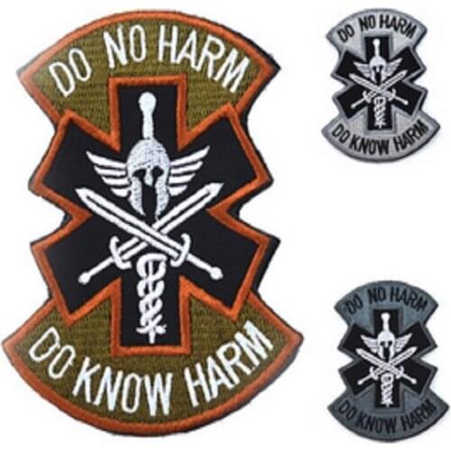 3D Embroidery Patches Loop And Hook Military Medical Chapter Patches I Am A Battlefield Medical Soldier Patches Armband