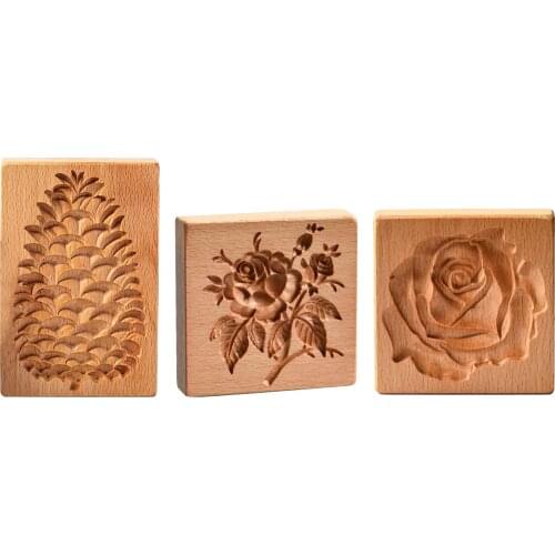 Wooden Biscuit Mold Portable Kitchen Wooden Gingerbread Cookie Molds Wood Color Rose Pine Cones Flowers Mould Baking Cake Tools