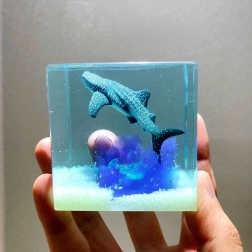 Marine Handmade Ocean Whale Shark Crystal Qi Tan Haitang Resin Decoration Car Creative Gifts
